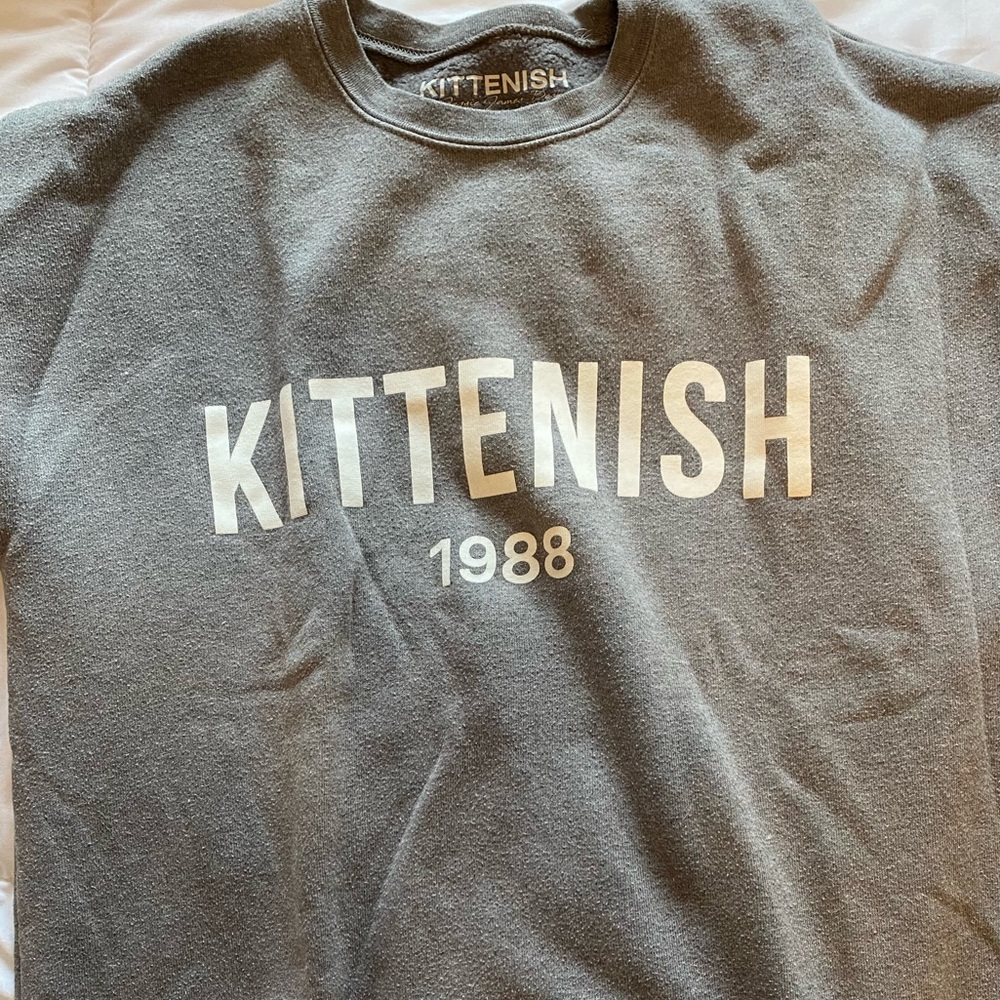 Jessie James Decker Kittenish sweatshirt
